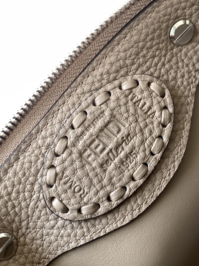 フェンディバッグ全体デザイン